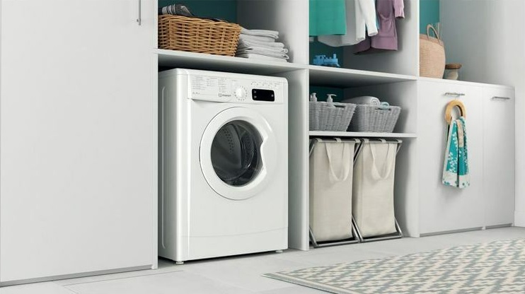 Стиральная машина INDESIT IWSE6105(CIS)L Стиральная машина INDESIT IWSE6105(CIS)L