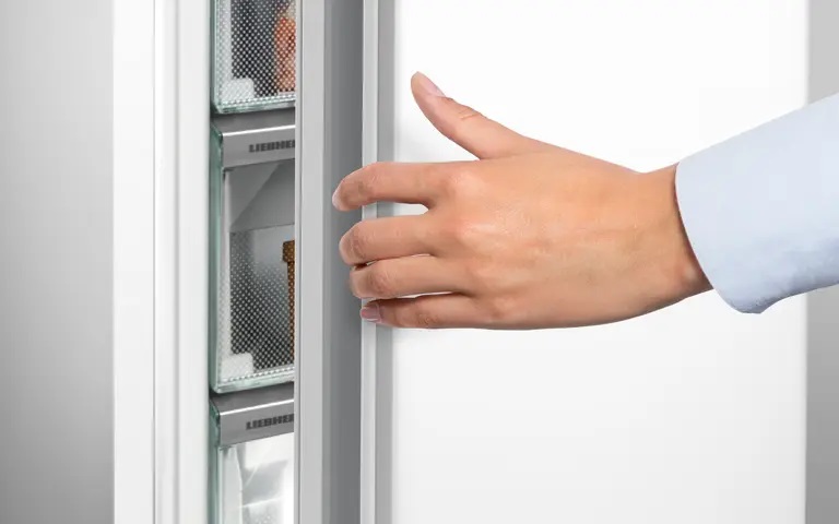 Холодильник Liebherr XRF 5220-22 001