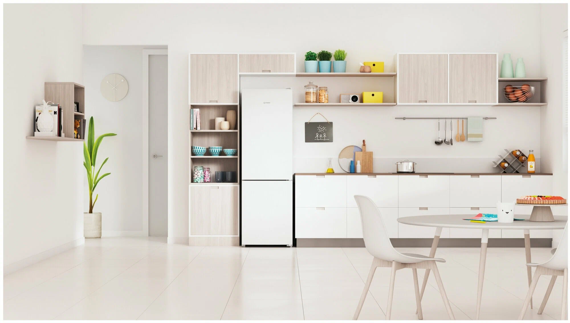 Холодильник INDESIT ITR 4180 W, превью предыдущего фото