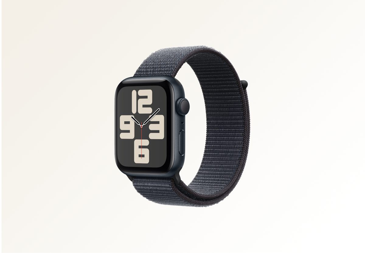 Умные часы Apple Watch SE 2 (2024) 44mm Midnight Aluminium, Sport Loop Ink, превью следующего фото