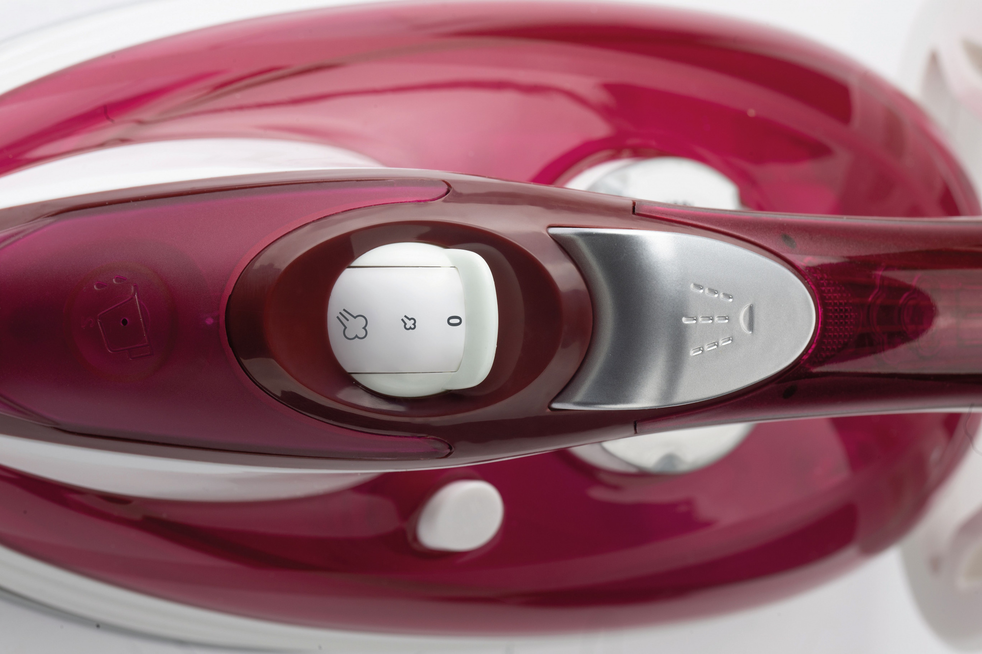Утюг Gorenje SIH3000RBC красный/белый